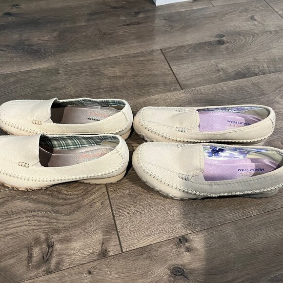 NEW Skechers Lot of 2 Ladies Slip On Shoes Size 8 - Picture 1 of 7